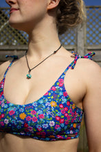 Load image into Gallery viewer, Vela Top